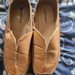 Comfortview Women's Tan Loafers